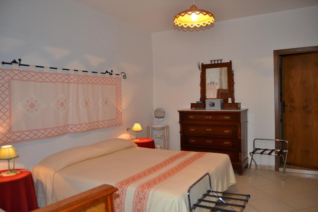 Su Cantaru Guesthouse Villanova Monteleone Exteriér fotografie