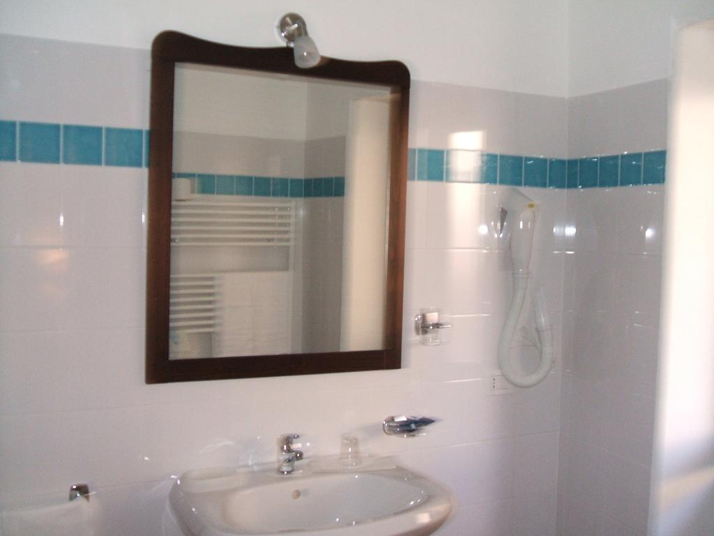 Su Cantaru Guesthouse Villanova Monteleone Exteriér fotografie