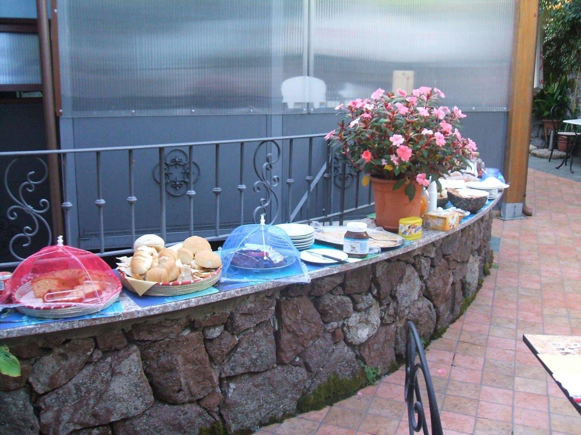 Su Cantaru Guesthouse Villanova Monteleone Exteriér fotografie