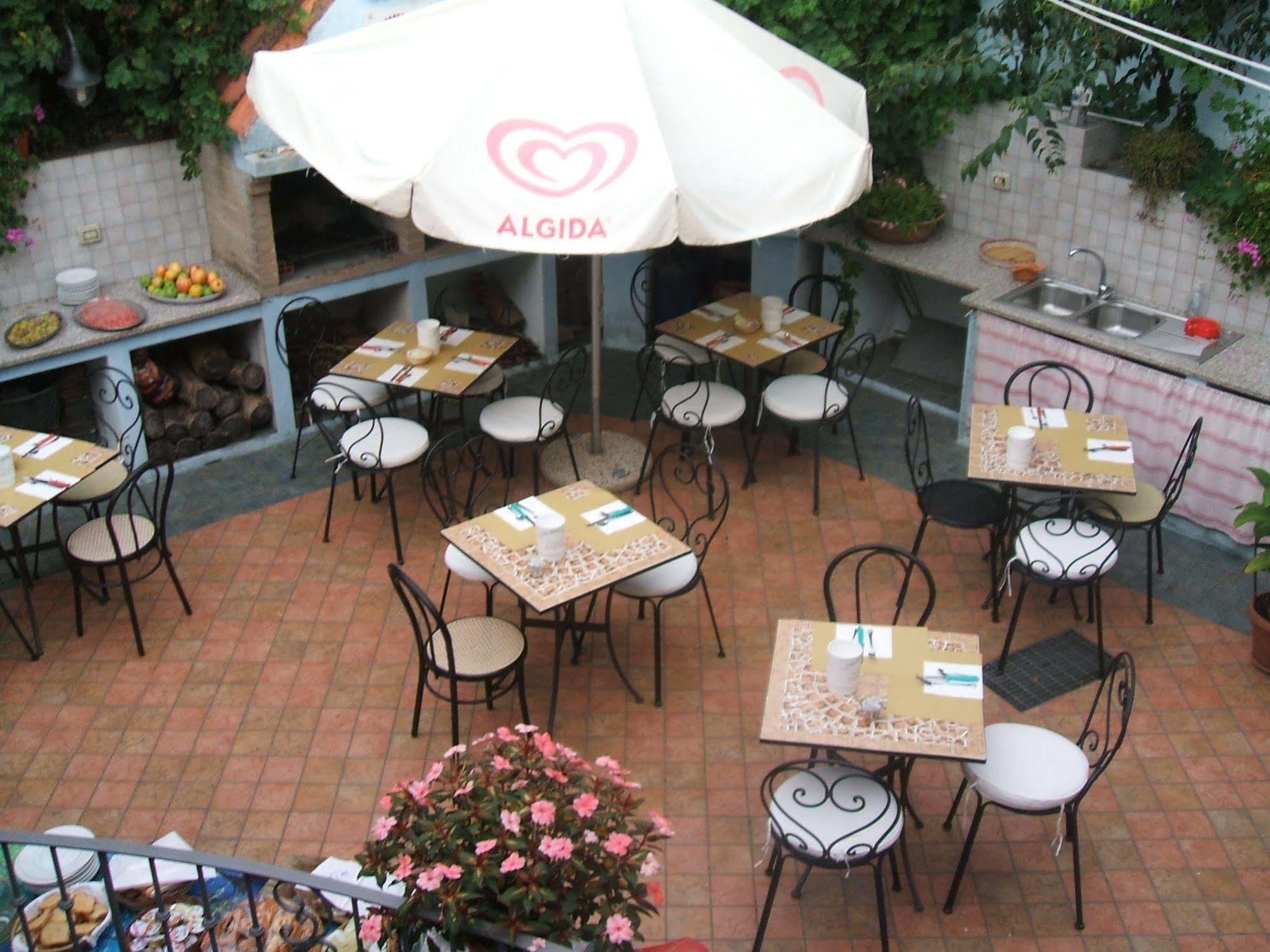 Su Cantaru Guesthouse Villanova Monteleone Exteriér fotografie